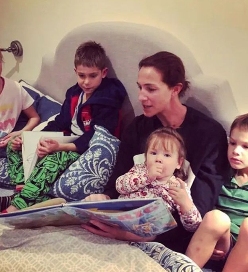 为什么澳洲人一人就能带好几个孩子, 中国人一家子都不行？