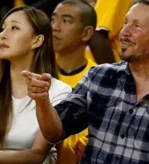 一路开挂! 老公成全球新首富, 90后东北华女从800刀宿舍住进1亿豪宅!
