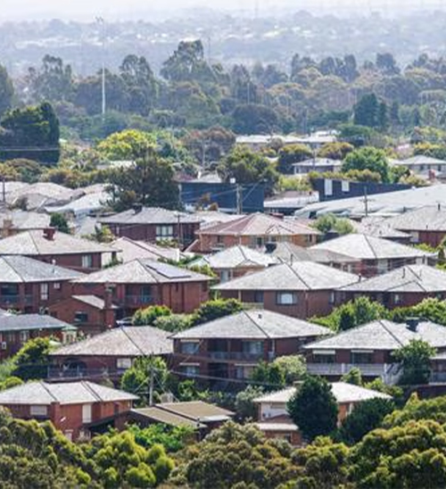 突发! 澳洲开闸发PR, 华人大量获邀! 最猛移民潮41万人涌入, 创历史新高! 房价将飙升
